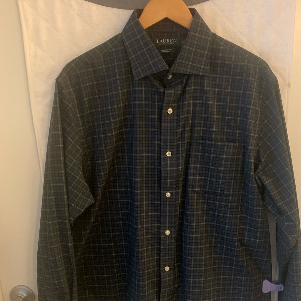 LAUREN Ralph Lauren casual dress shirt.